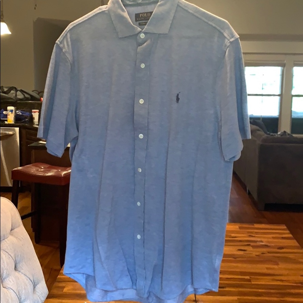 Men’s button up short sleeve shirt